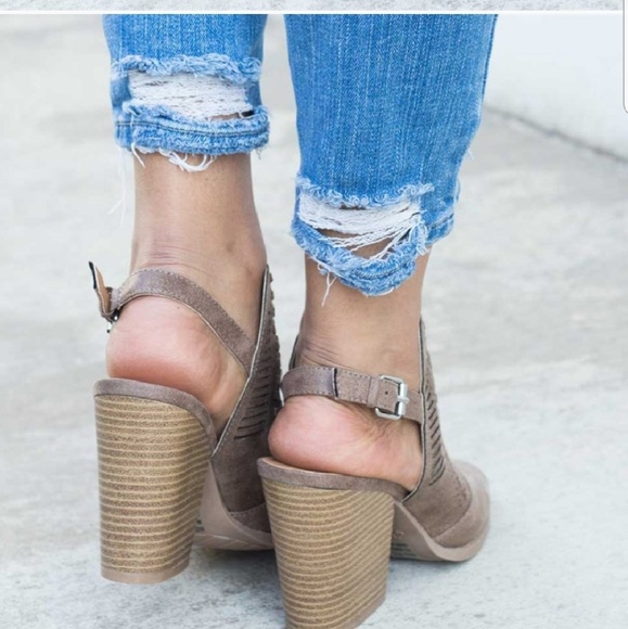 🛑SIZE 6 🛑SLINGBACK FAUX SUEDE BOOTIES - Picture 3 of 8